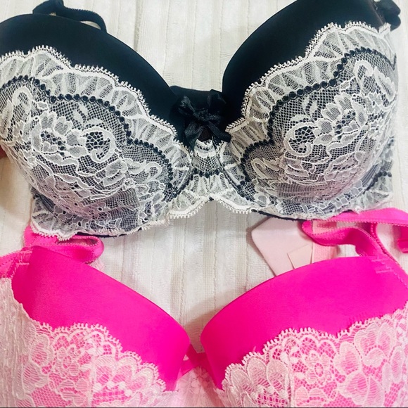 2 Victoria’s Secret bras size 32DDD like new!!! - Picture 3 of 6